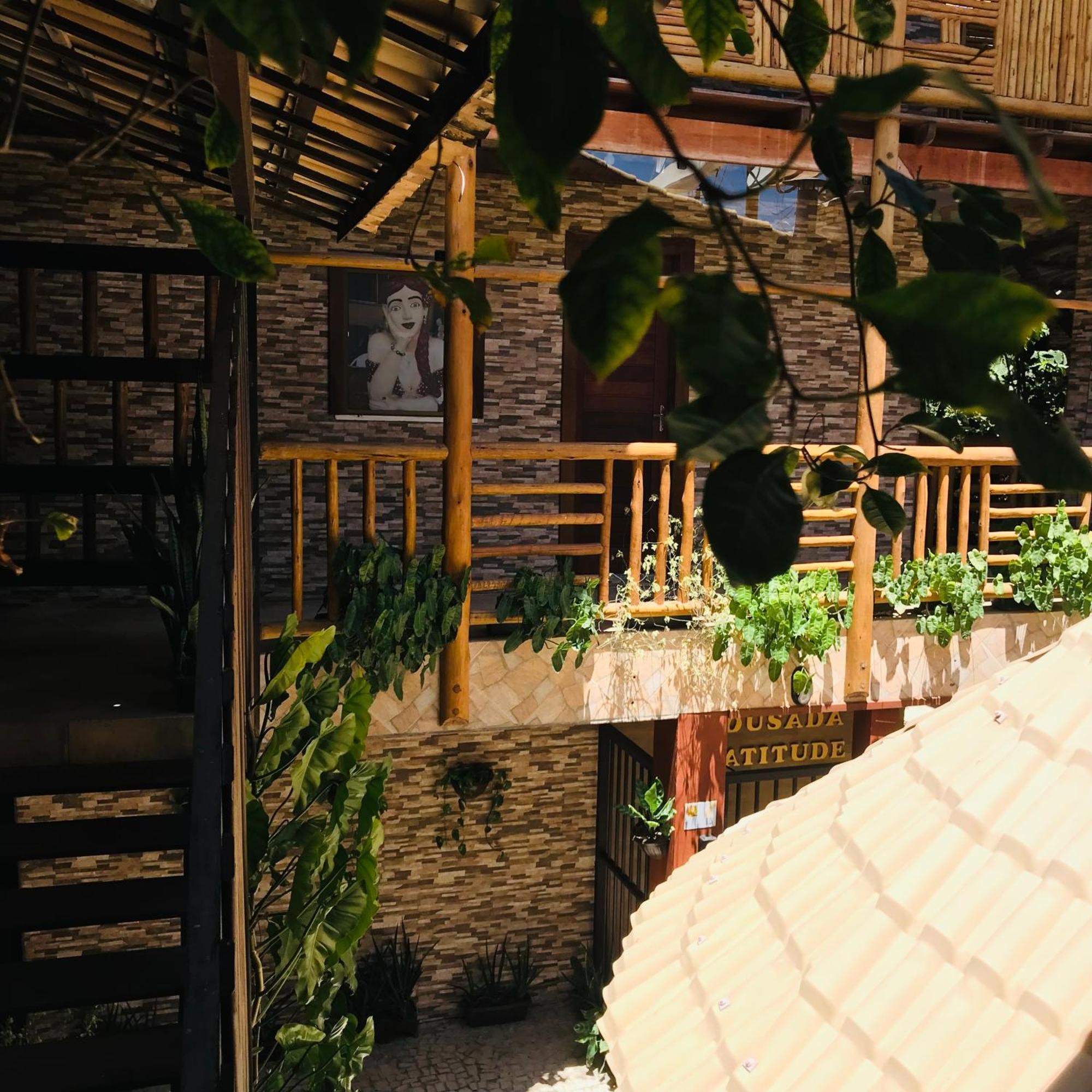 Hotel Pousada Latitude Canoa Quebrada Exterior foto