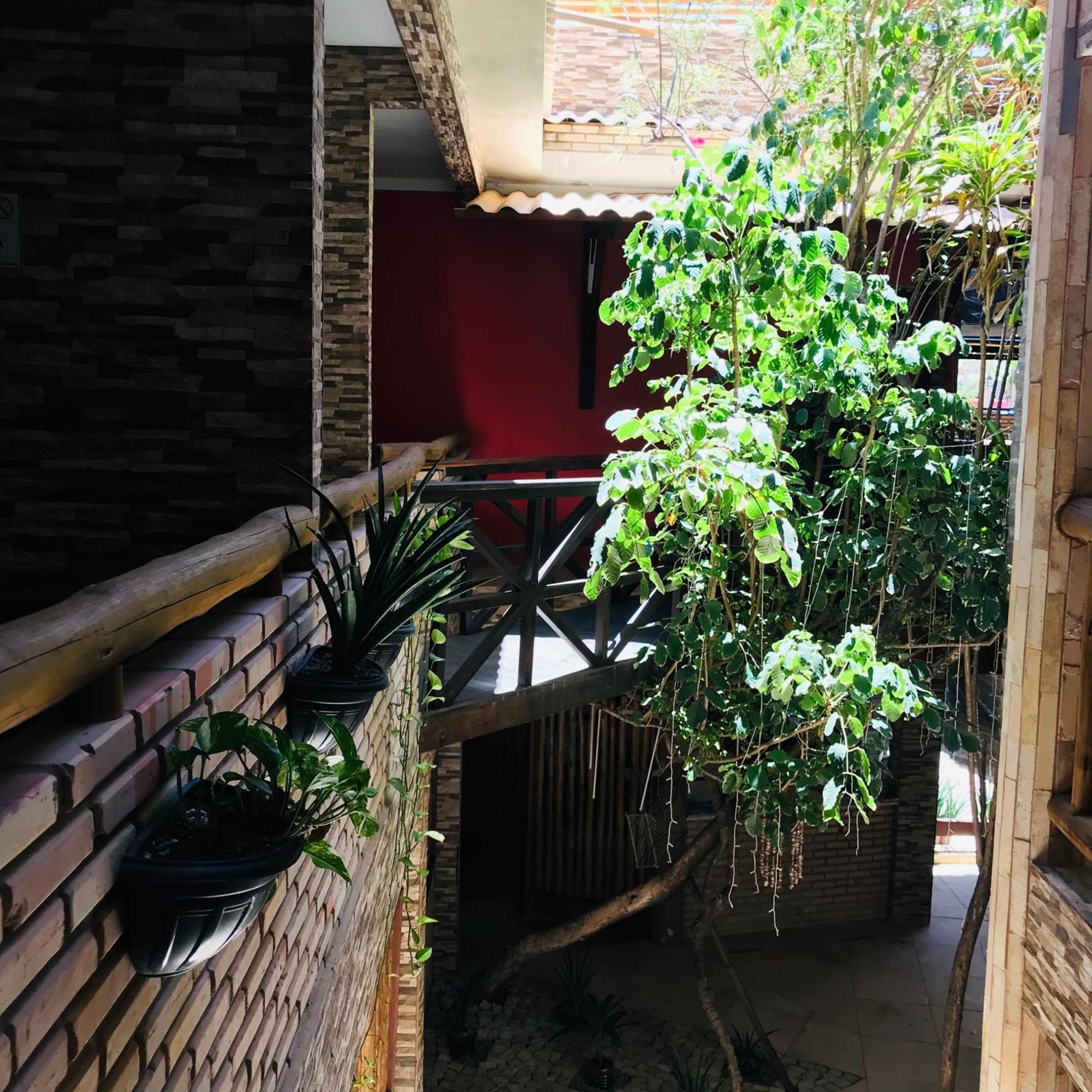 Hotel Pousada Latitude Canoa Quebrada Exterior foto